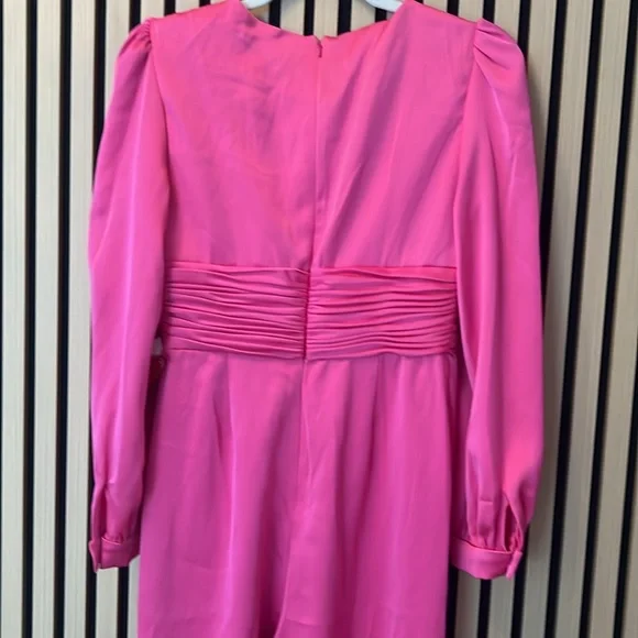 Mac Duggal- Plunge Neck Long Sleeve Satin Jumpsuit